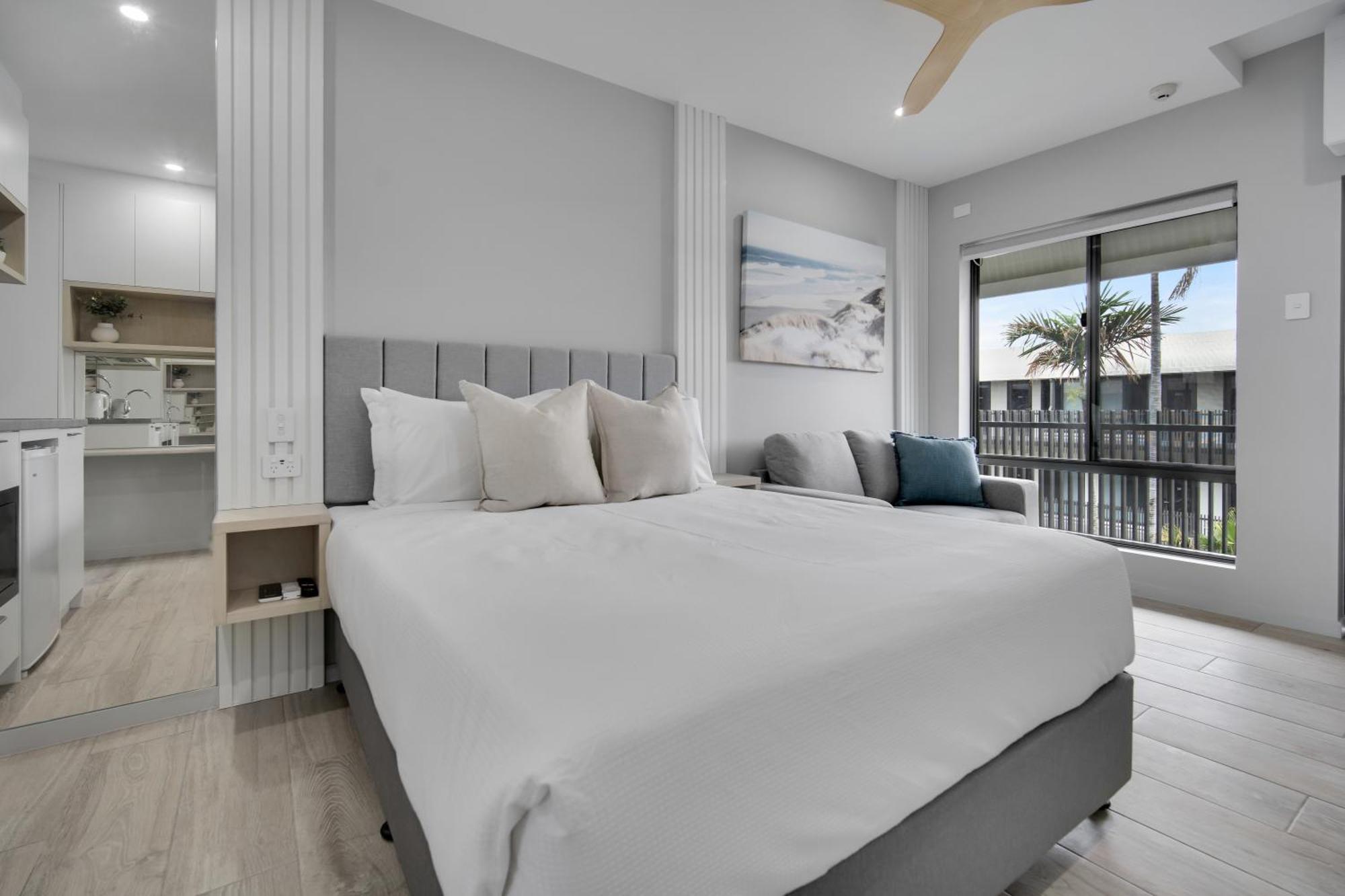 טאונסביל Belmoral Corporate Suites (Adults Only) מראה חיצוני תמונה