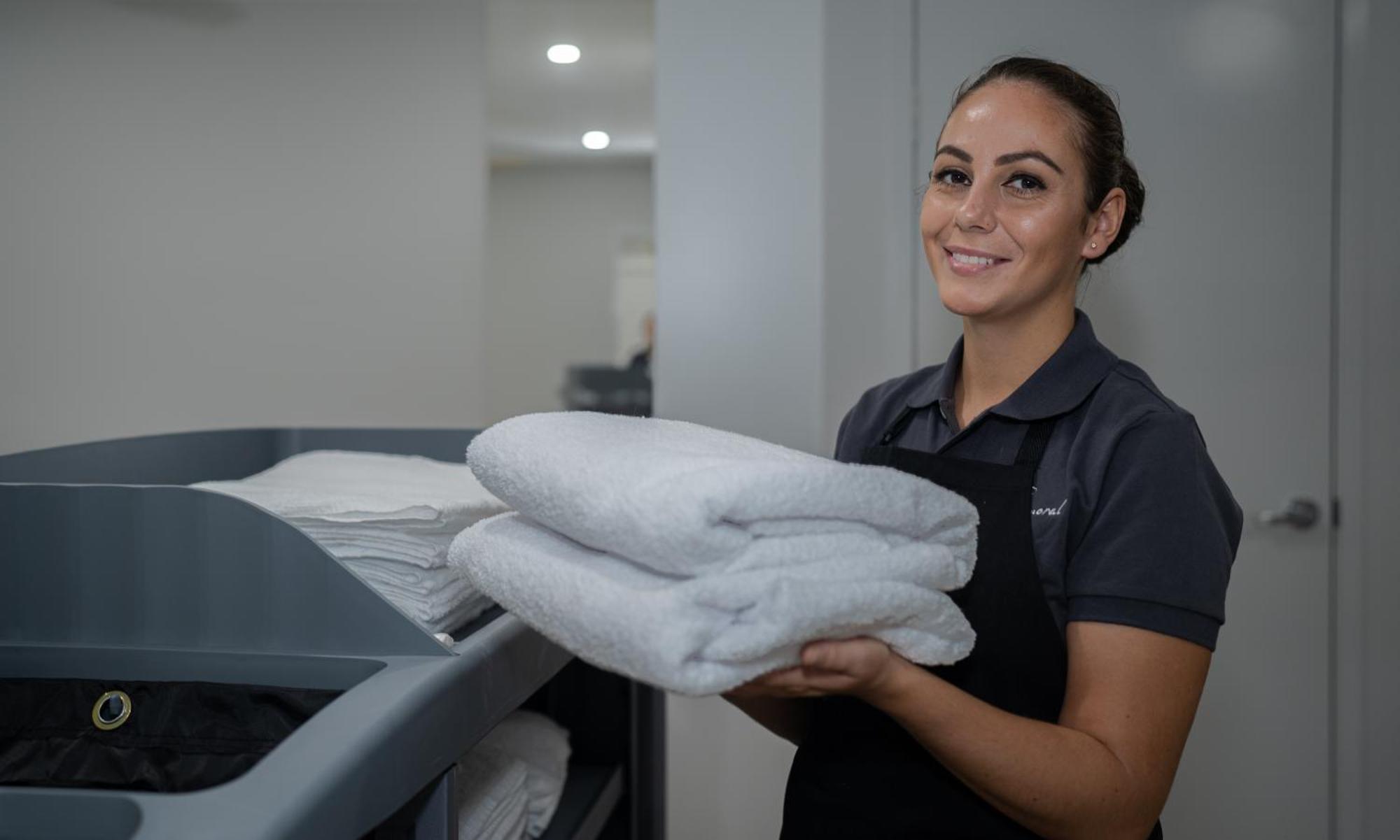 טאונסביל Belmoral Corporate Suites (Adults Only) מראה חיצוני תמונה