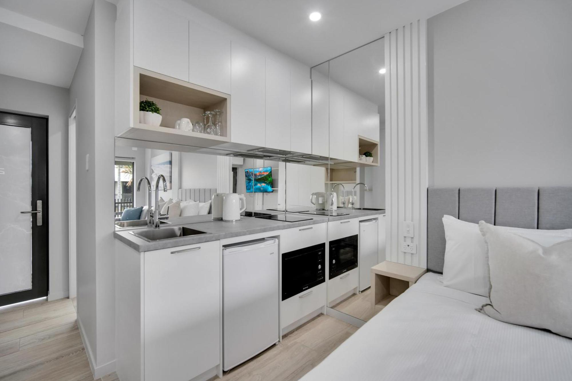טאונסביל Belmoral Corporate Suites (Adults Only) מראה חיצוני תמונה