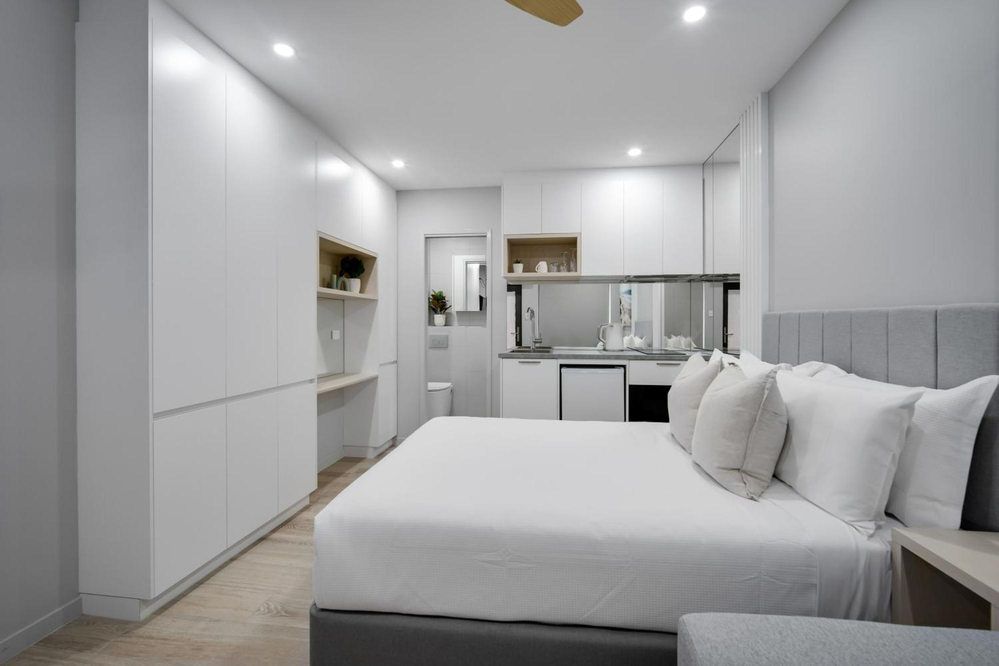 טאונסביל Belmoral Corporate Suites (Adults Only) מראה חיצוני תמונה